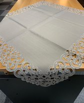 Tafelkleed - Licht grijs met geborduurde sier rand - Hart - Vierkant 85 x 85 cm