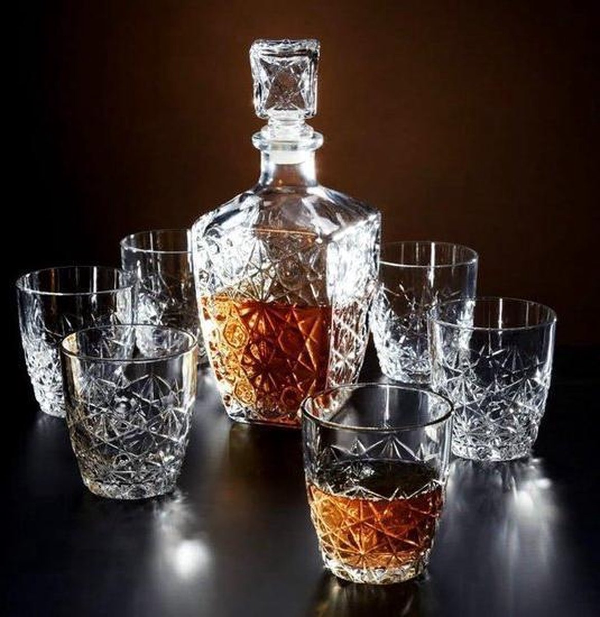 Whiskey set met karaf en 6 whiskey glazen - karaf 780ml - 6 glazen x 260ml - Whisky - Whiskey set - Cadeau voor Man & Vrouw - Incl. Spesely® Cocktail Recepten