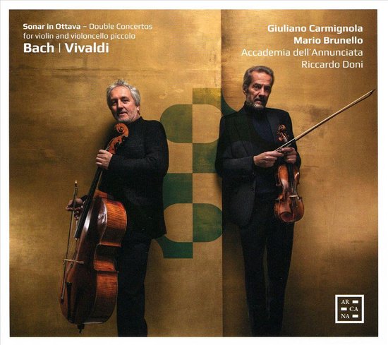 Twee mannen met strijkinstrumenten: één met een cello, de ander met een viool. Achtergrond goudkleurig met groene ruitjes.
