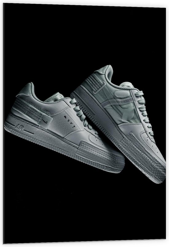 Dibond - Witte Nike Air Schoenen Zwarte Achtergrond - 60x90cm Foto op  Aluminium (Met | bol.com