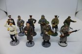 10 verschillende tinnen soldaatjes 1945 modelbouw maquette (lot2)