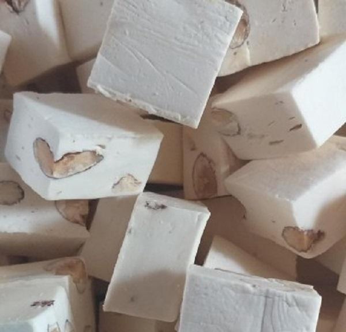 Snoepgoed Nougat met Amandelen 450 gram