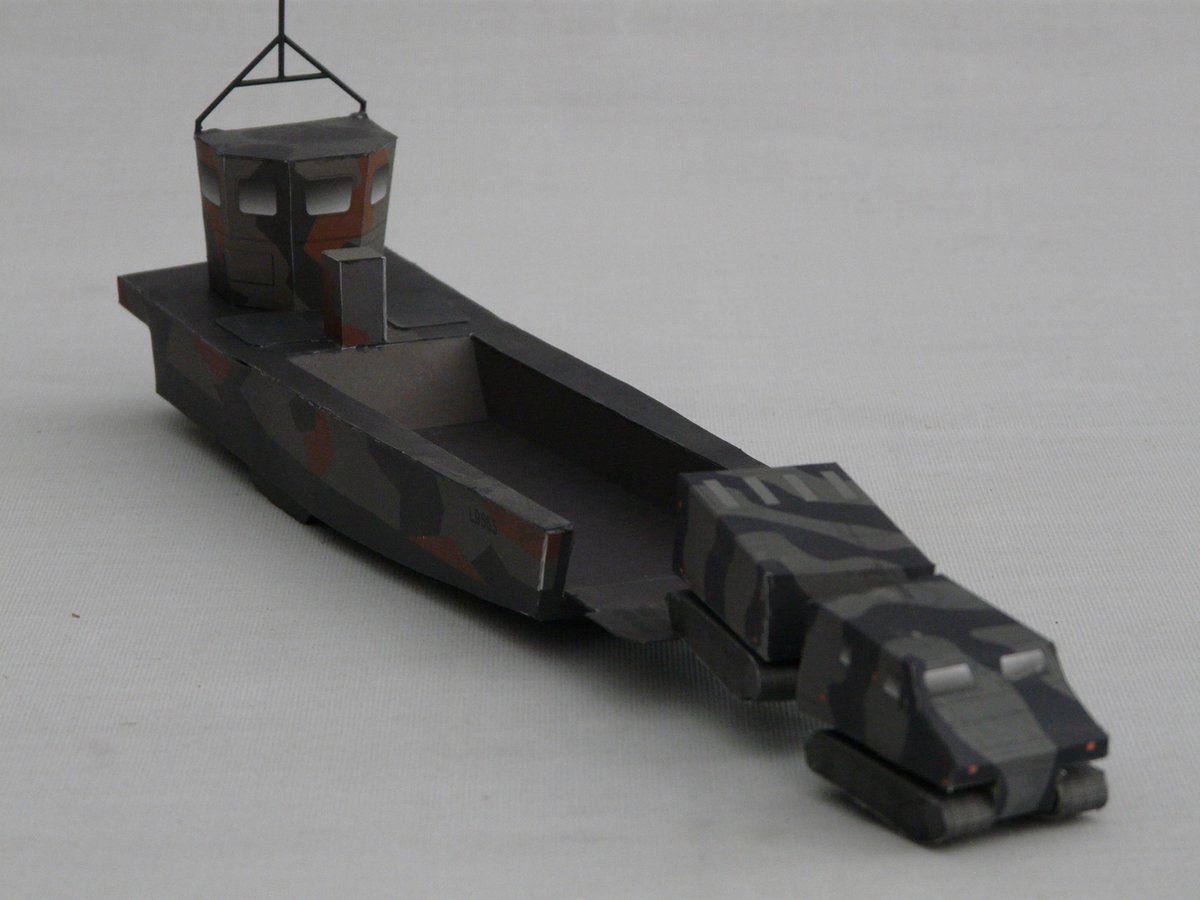 Landingsvaartuig LCVP, met voertuigen