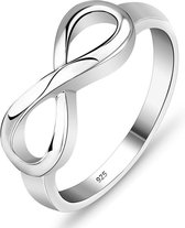 Infinity ring zilverkleurig (16,5 mm, maat 6)
