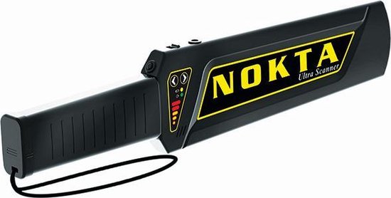 Zwarte Nokta Ultra Scanner metaaldetector met gele logo's en rode/groene indicatielampjes.