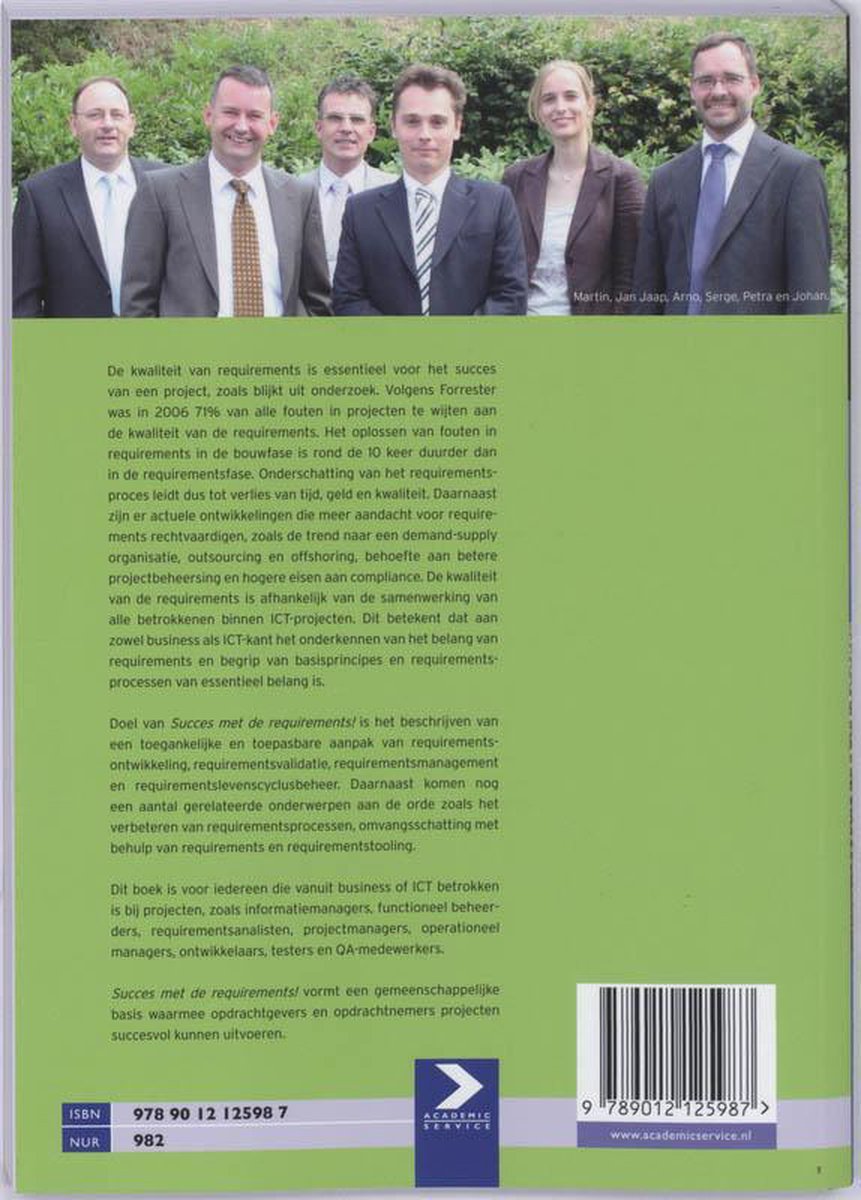 Boekomslag met een groepsfoto van zes personen, de titel 'Succes met de requirements!' en tekst.