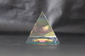 Kristal piramide gekleurd 7cm