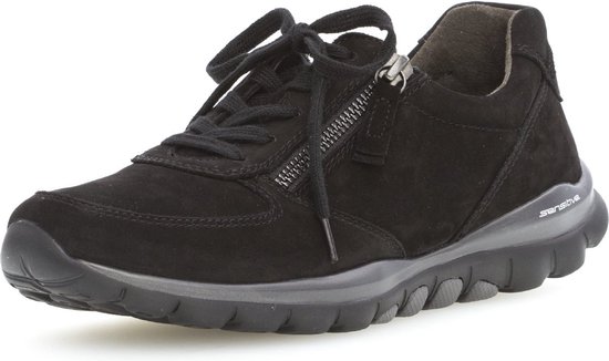Zwarte Gabor dames sneaker met rits, veters en 'sensitive' op de zool.
