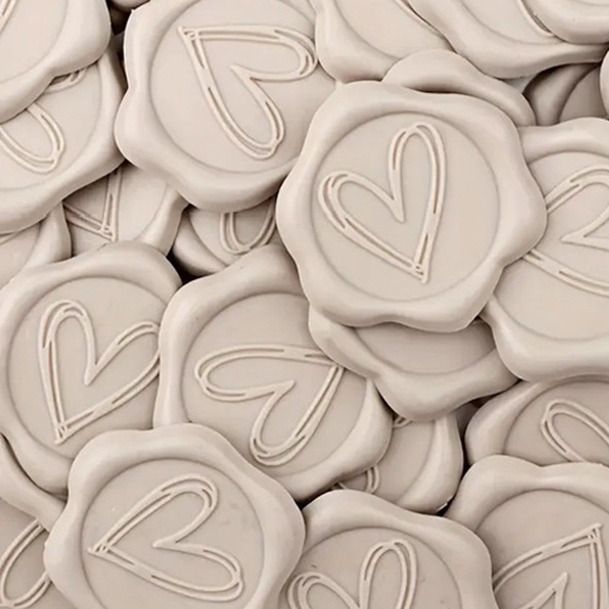 Wax seal stickers - Beige - Hartjes - 3,3 cm - Zelfklevend - sluitzegel - sluitstickers