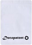 Witte, lege plastic zak met logo 'Decopatent' en een ster.