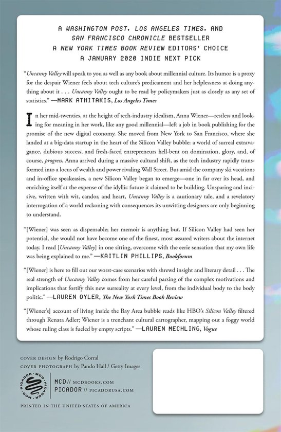 Achterkant van het boek "Uncanny Valley" A Memoir van Anna Wiener, met recensies en uitgeversinformatie.