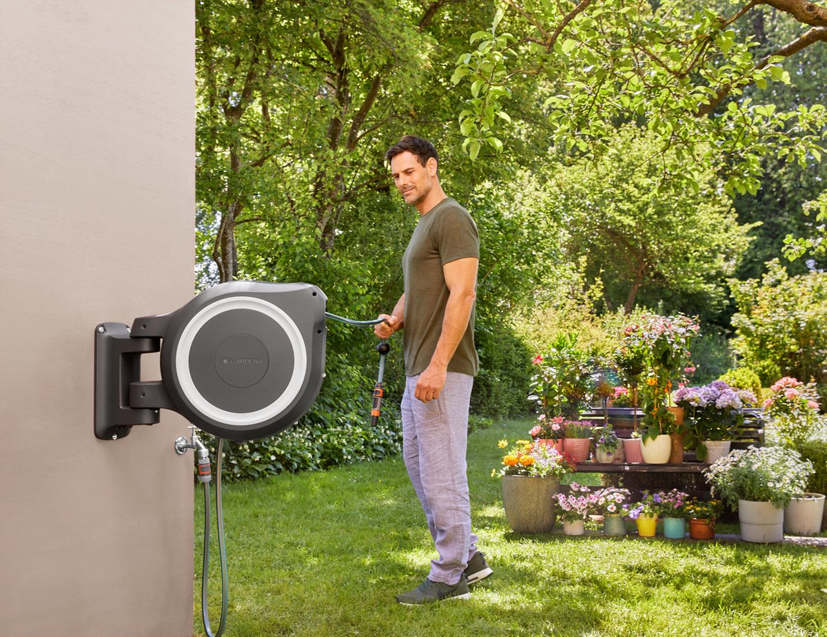 Gardena Wandslangenbox Rollup L - 30 meter - Ø 13 mm