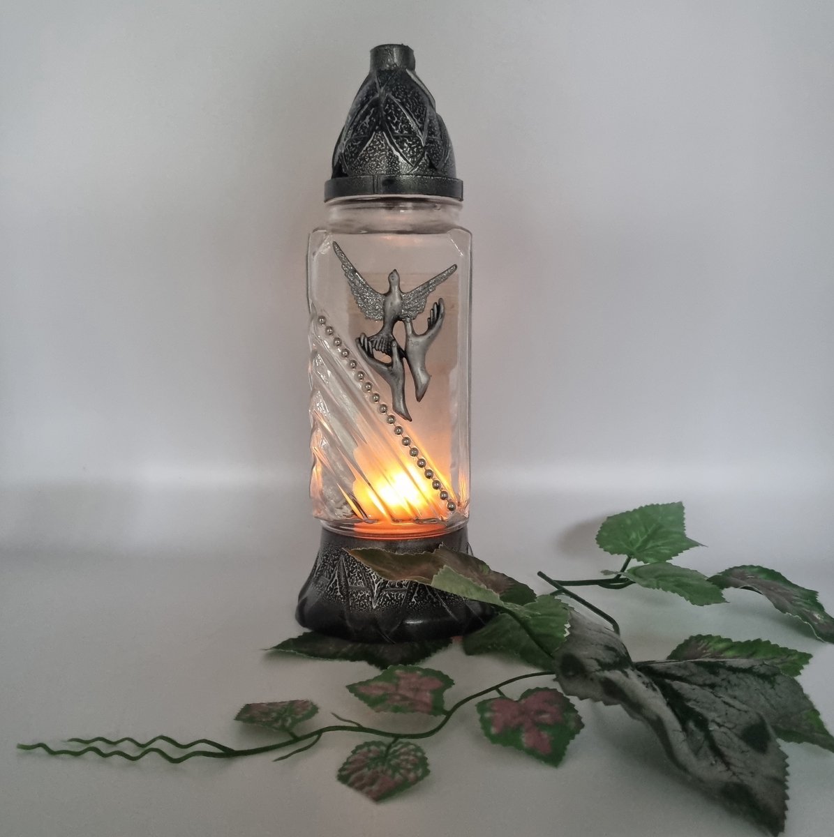 Herdenkingslicht - R-518g - Vogel uit handen - Zilver - Grafkaars - Graflicht - Graflantaarn - Windlicht