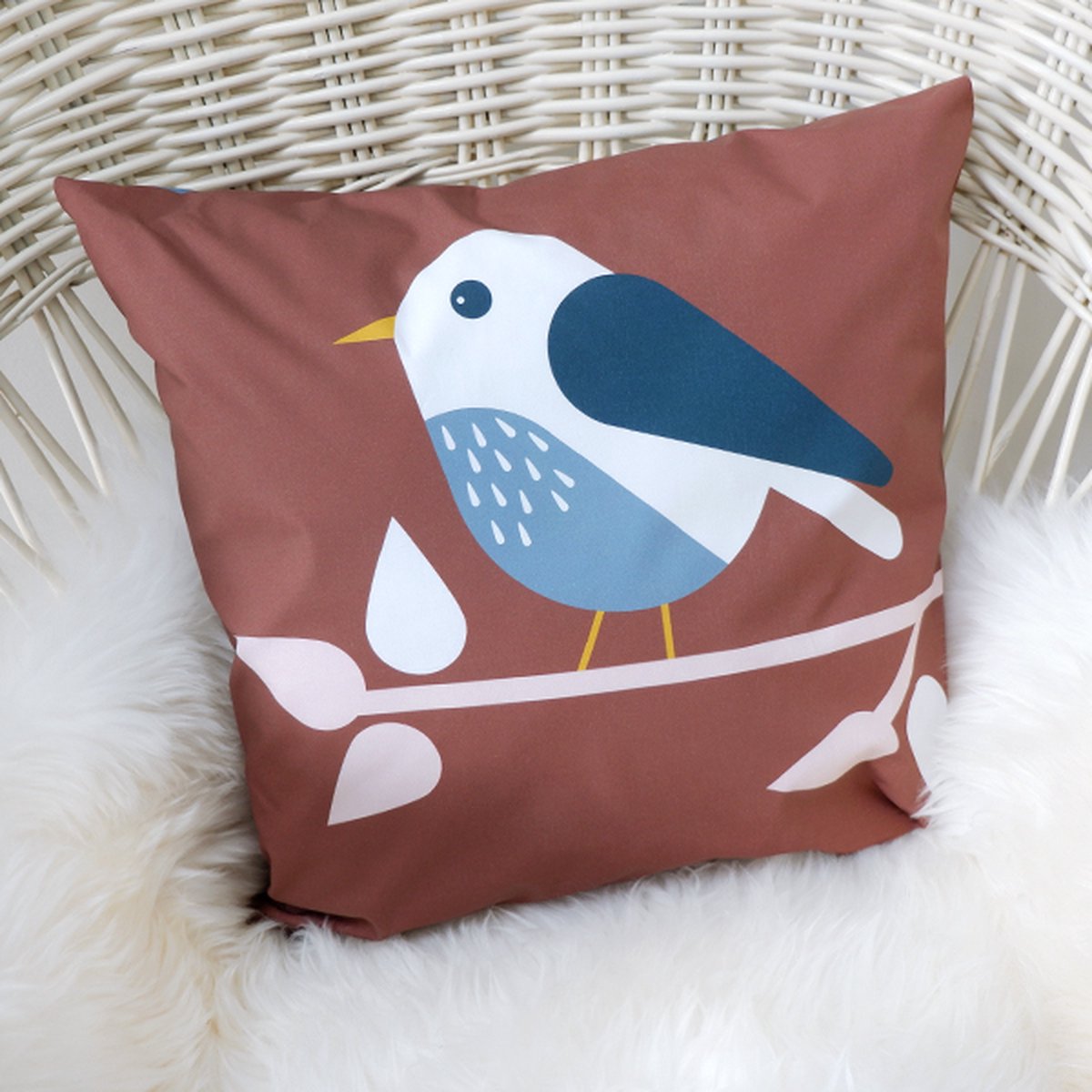 Sierkussen Vogel 40x40 tweezijdig bruin met rits inclusief vulling voor kinderkamer