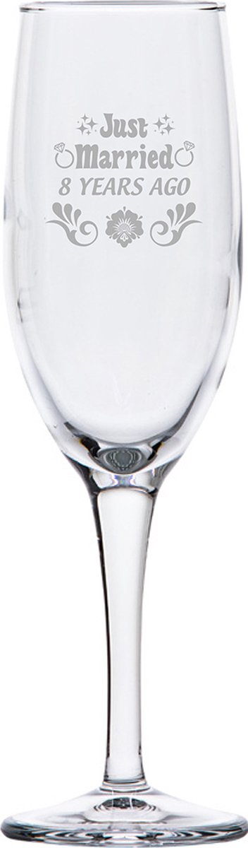 Gegraveerde Champagneglas 16,5cl Just Married 8 years ago