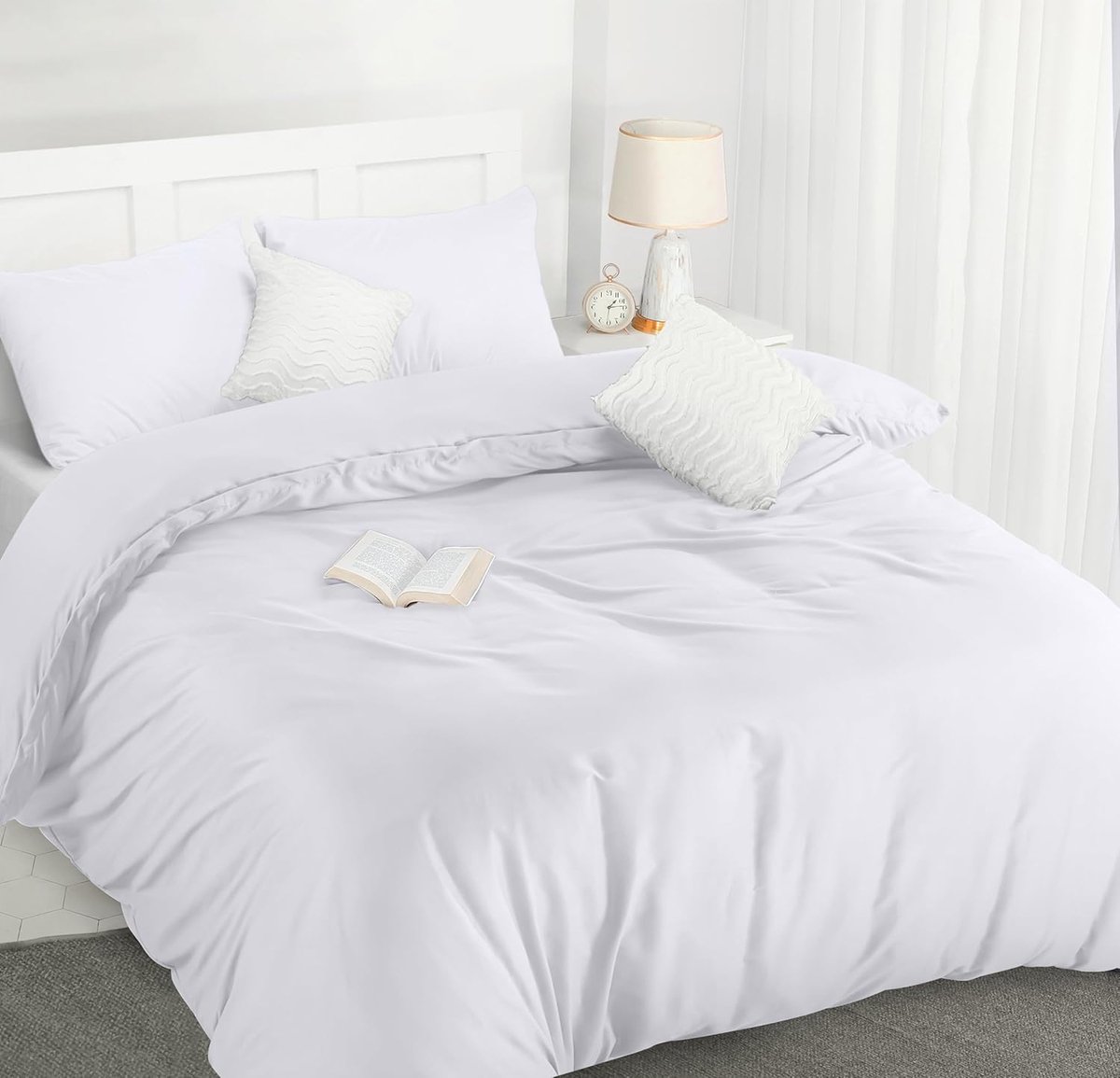 Famanu Bedding Dekbedovertrek Set - Zachte Microvezel Dekbedovertrek 200x200cm met Kussenslopen 50x75cm - Beddengoed Dekbedovertrek Set - Wit