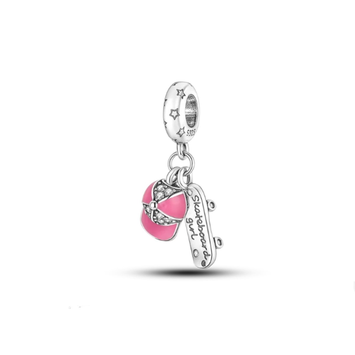 SportPresent® - Sportbedel - Skateboard en Cap - Bedel voor Armband - Geschikt voor armband - Emaille - Roze - Zirkonia - Skaten - Strass- Sportbedel - Charm - Zilver - 925 - Ketting - BedelArmband-Sleutelhanger - Teamkado