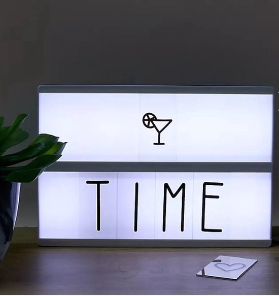 LED Cinema LightBox A4 - 150 Zwarte letters en emoticons - Batterij of USB - Met USB kabel