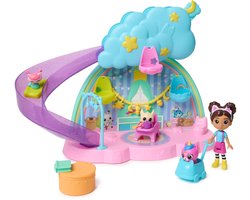 foto van Gabby's Poppenhuis - Kittendagverblijf Speelkamer Speelset met 17 speelfiguren en poppenhuismeubels