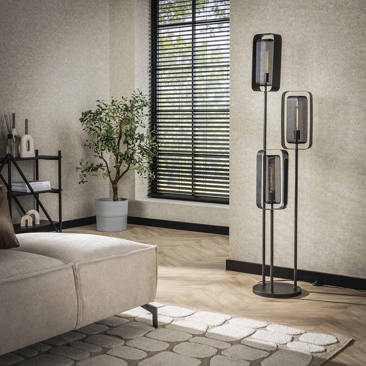 PS-Collection Mesh Rotate 3L Vloerlamp - 42x42x170cm - Artic Zwart - Metaal - vloerlampen woonkamer, vloerlamp zwart, vloerlamp industrieel, vloer lamp, vloerlampen landelijk, staande lampen woonkamer, staande lampen, staande lamp industrieel thumbnail 3