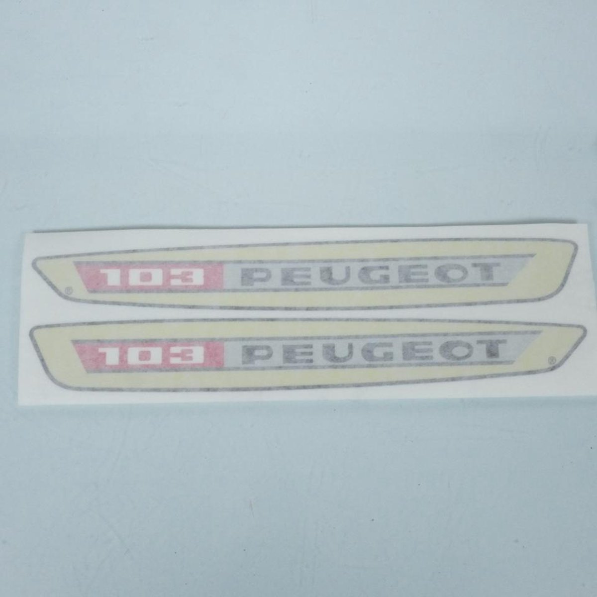 Sticker tanksticker wit 280x38mm voor bromfiets Peugeot 103