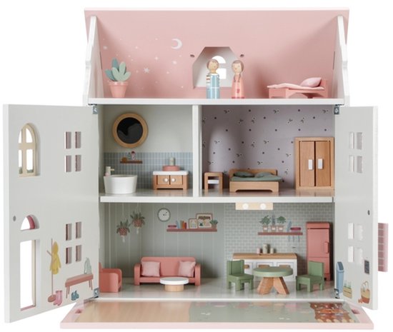 Houten poppenhuis met roze dak, openklapbare deuren en gedetailleerde kamers met meubels en poppetjes.