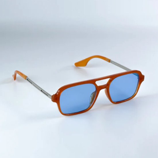 Flipflop Club® Nitro Zonnebril - Oranje Montuur met Blauwe Lenzen - Unisex Stijlvolle Zonnebril - Koningsdag - UV400 Bescherming van FLIPFLOP CLUB® — afbeelding 3