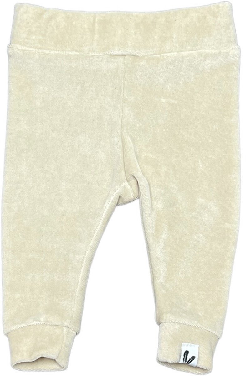 Newborn broekje skinny Nicky light beige maat 56