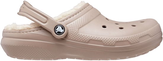 Sabot Crocs beige avec doublure polaire crème et bride pivotante.