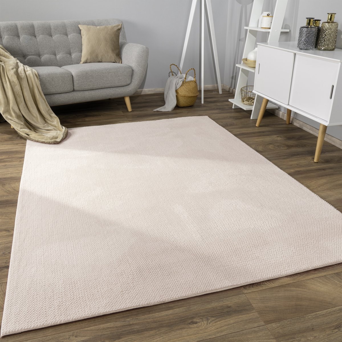 Flycarpets Laagpolig Effen Vloerkleed Sevaria - Beige