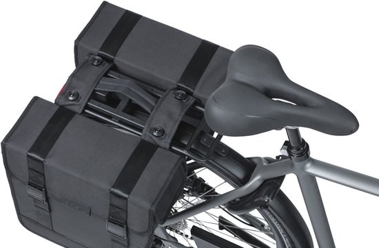 Basil Tour Waterproof dubbele fietstas MIK, 28L, zwart van Basil — afbeelding 4
