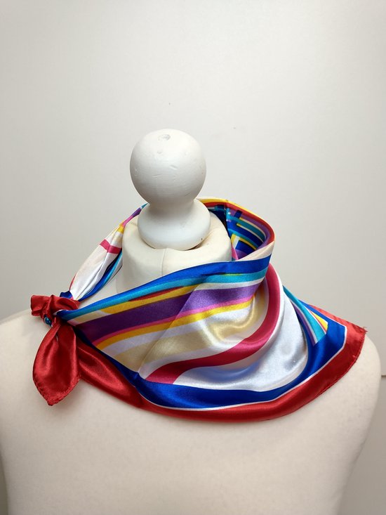 Vierkante dames neksjaal Bente-fantasiemotief-rood wit blauw geel fuchsia paars sparren oranje-50x50