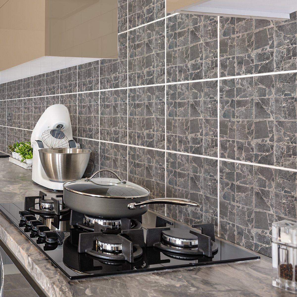 Ambiance Sticker Zelfklevende muurtegelstickers voor keuken en badkamer - 30 cementtegelstickers met terrazzo-steeneffect - 30 stickers 15x15cm Multi color
