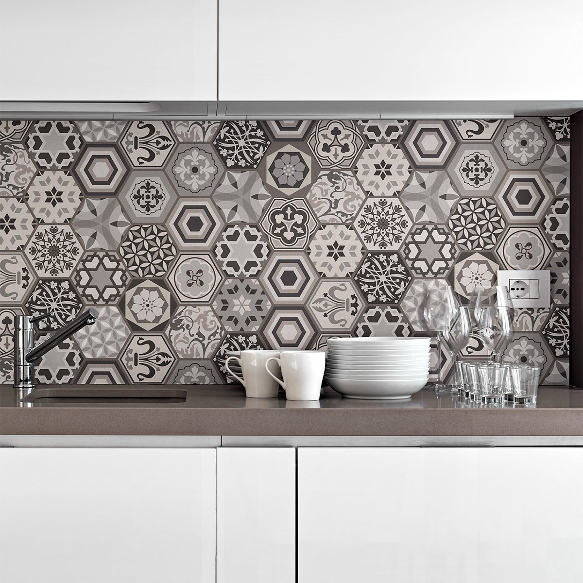 Ambiance Sticker Zelfklevende muurtegelstickers voor keuken en badkamer - Zeshoekige tegels in grijstinten mozaïek - 28 zeshoekige stickers, 20x18 cm Multi color
