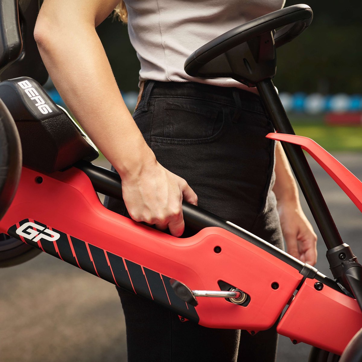 BERG Reppy GP skelter - Soundbox Race - 2,5+ Jaar - Verstelbare Stoel - EVA Banden - Rood/Zwart — afbeelding 4