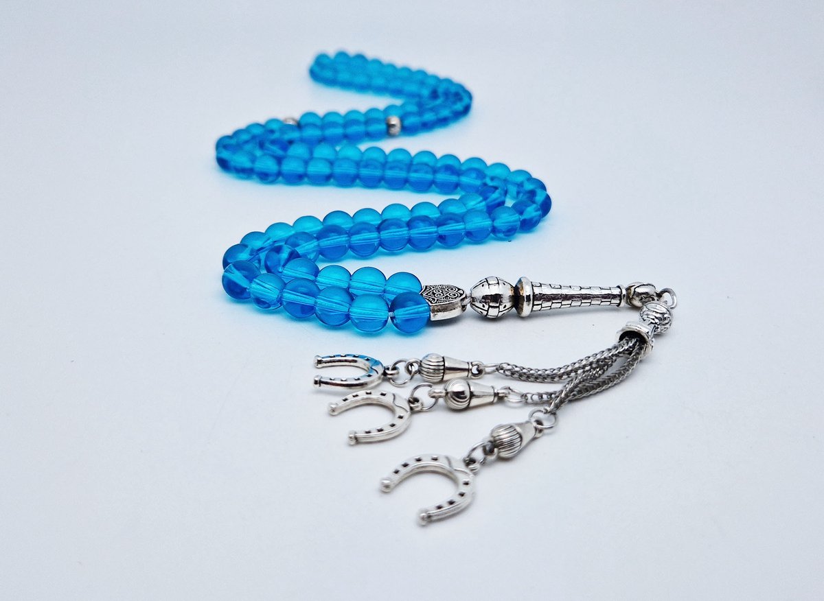 Handgemaakte tesbih "Tasbih" natuursteen " Blauwe kwarts " - Aantal kralen 99 - Diameter kralen 8MM - met metaal tassel "Hoefijzer" - Een mooi cadeau-idee