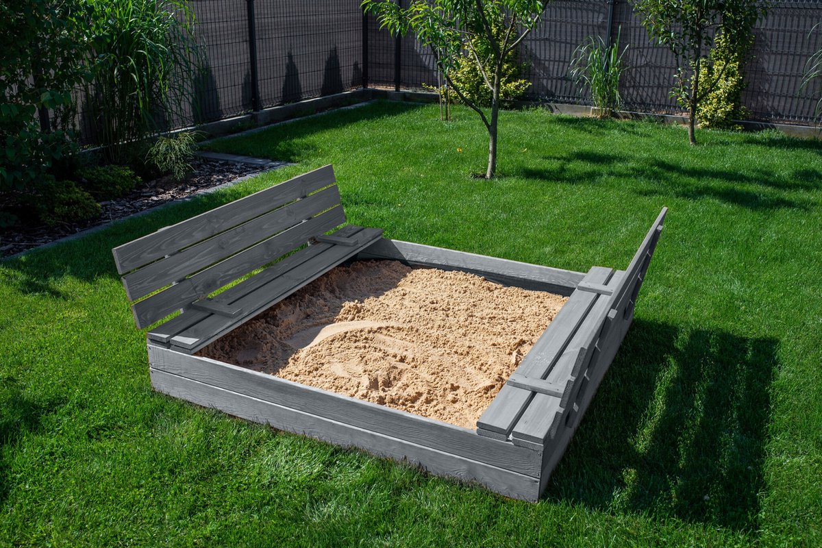 Afsluitbare XL Zandbak met Banken 140x140 cm – GECERTIFICEERD & GEÏMPREGNEERD HOUT | Incl. Afdekzeil & Gronddoek | Voor 2-3 Kinderen — afbeelding 6