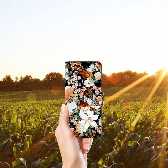 Coque adaptée pour OPPO Reno8 T 4G Dark Flowers
