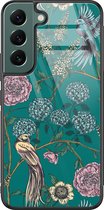 Hoesje geschikt voor Samsung Galaxy S22 - Vogels Japanse bloemen - Hard Case Zwart - Planten - Groen - Mooie Telefoonhoesjes