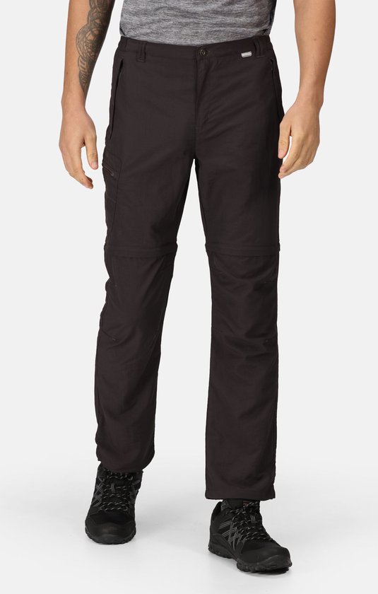 Zwarte afritsbare outdoorbroek voor heren, gedragen als lange broek, met ritsen en cargo zak.