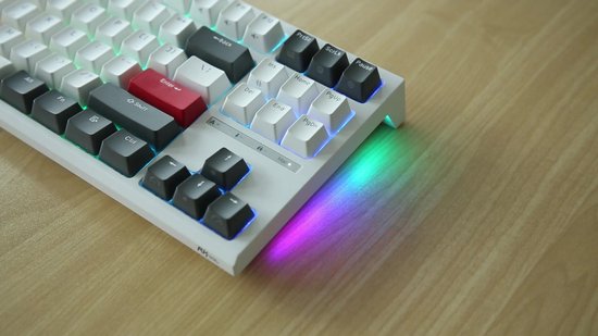 Une Main Mécanique Clavier de Jeu Demi Clavier Petit Clavier de