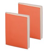 Pakket van 4x stuks notitieblokje oranje met zachte kaft en plastic hoes 10 x 13 cm - 100x blanco paginas - opschrijfboekjes