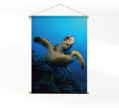 Textielposter Zeeschildpad In Helderblauw Water 02 L (85 X 60 CM) - Wandkleed - Wanddoek - Wanddecoratie