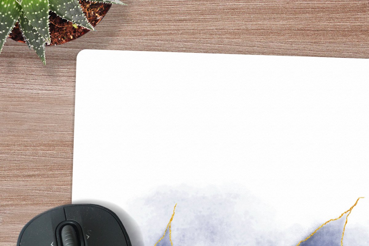 Muismat XXL 80x60 cm - Bureau onderlegger - Bureau mat Marmer - Blauw - Marmer printlook - Goud - Textuur - Bureaumat - Gaming mousepad xl - Bureaulegger groot - Computer deskmat
