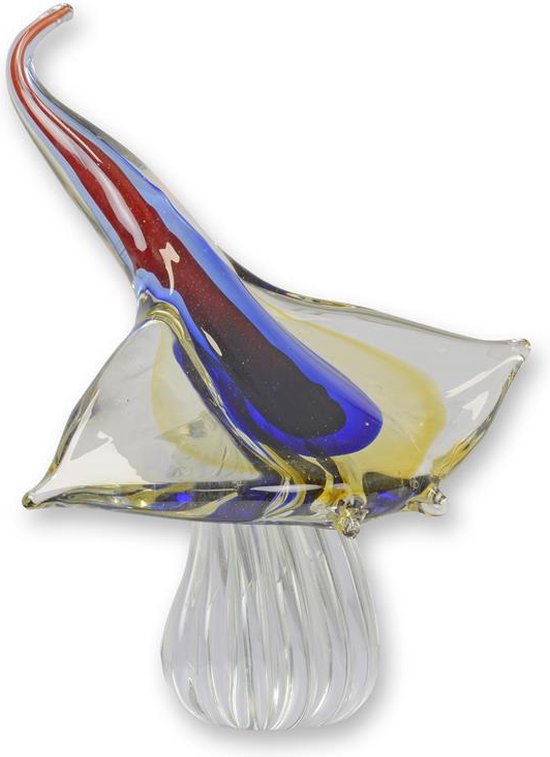 UNE FIGURINE EN VERRE DE STYLE MURANO D'UNE RAIE MANTA