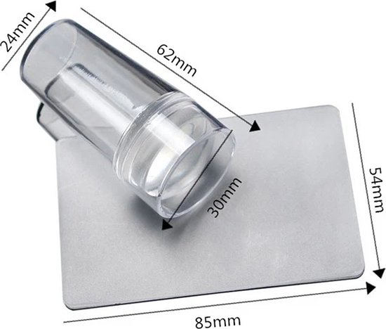 Transparante nagelstempel met afmetingen, naast een metalen schraper.