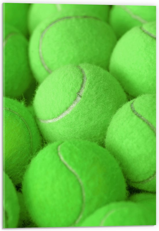 Acrylglas - Stapel Groene Tennisballen - 40x60 cm Foto op Acrylglas (Wanddecoratie op Acrylaat)