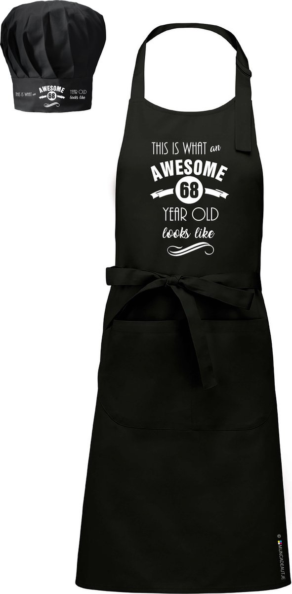 Cadeauset - Cadeauschort - Leeftijdcadeau - Tekstschort - Keukenschort - BBQ schort + koskmuts - zwart - bedrukt met Awesome - met de leeftijd - 68