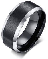 Ring Heren Zwart met Zilver kleurige Rand - Staal - Ringen Heren Dames - Cadeau voor Man - Mannen Cadeautjes