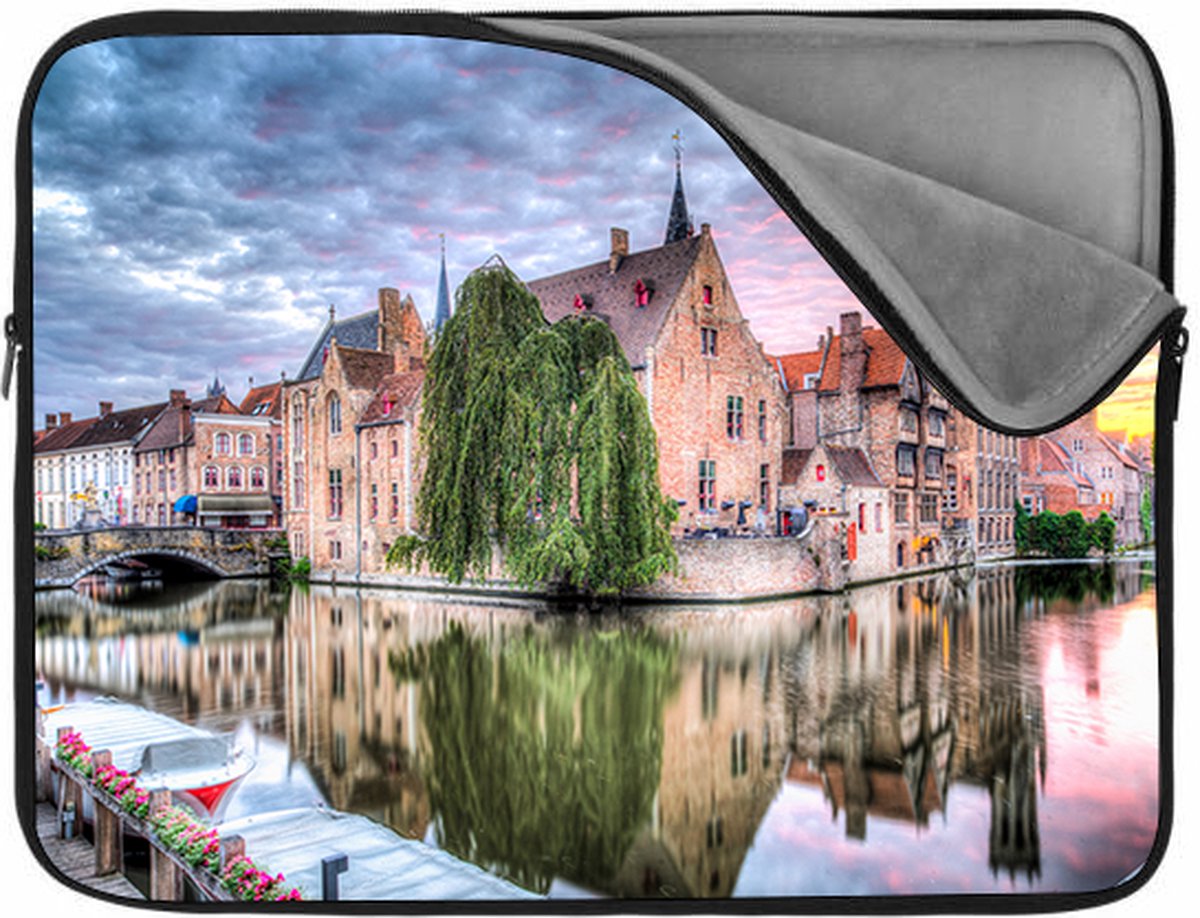 Laptophoes 10 inch | Brugge | Zachte binnenkant | Luxe Laptophoes | Kwaliteit Laptophoes met foto